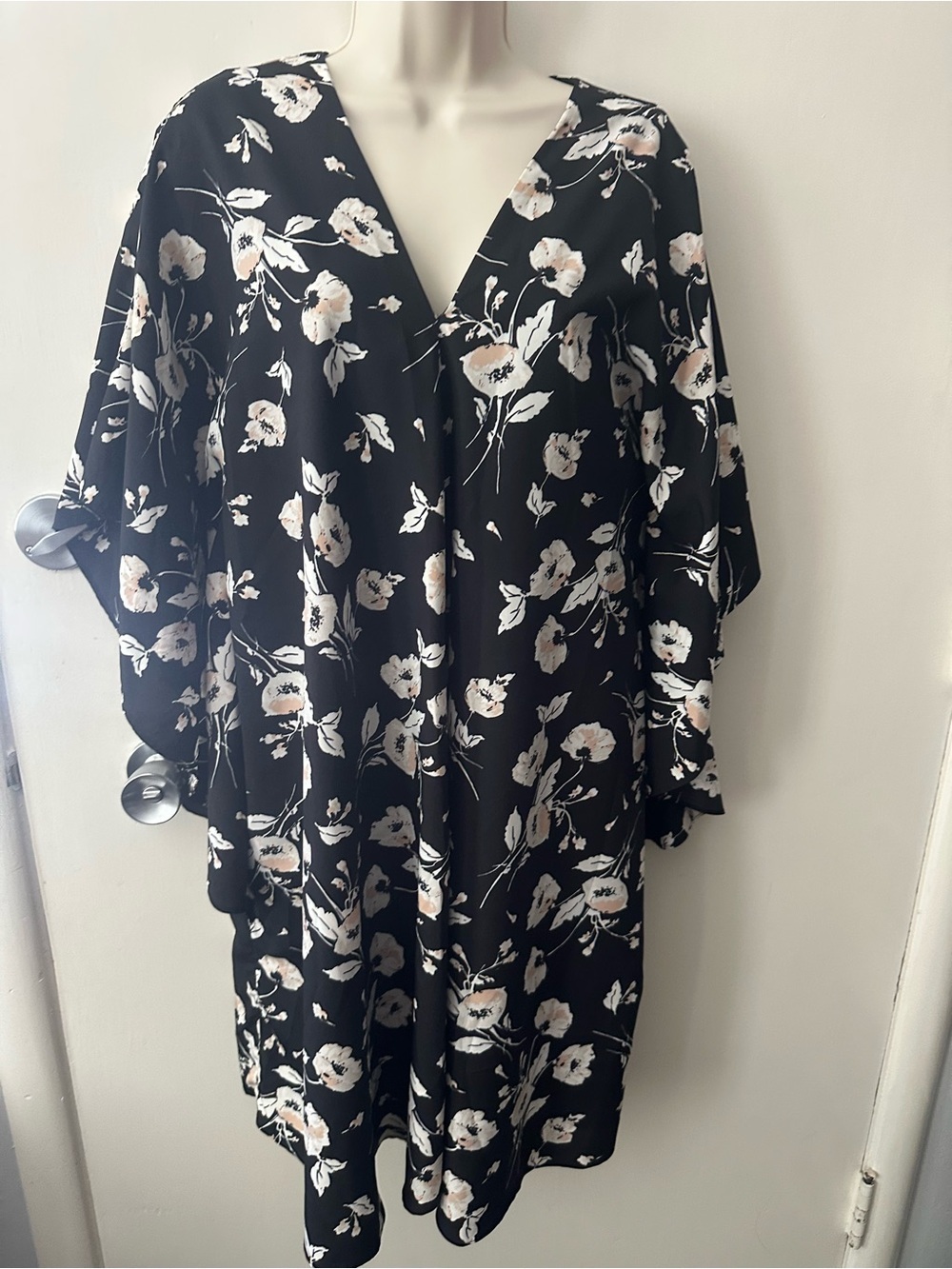 Ralph Lauren Black Sheer Floral Blouse - Picture 4 of 9